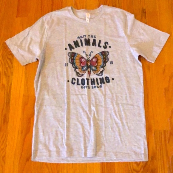 ARM THE ANIMALS Tops - NEW! 🦋 ARM THE ANIMALS BUTTERFLY TSHIRT Size M